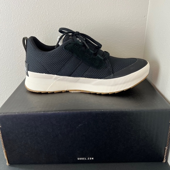 NEW SOREL Out N About III Low Waterproof Sneaker Black/Sea Salt - Picture 2 of 6